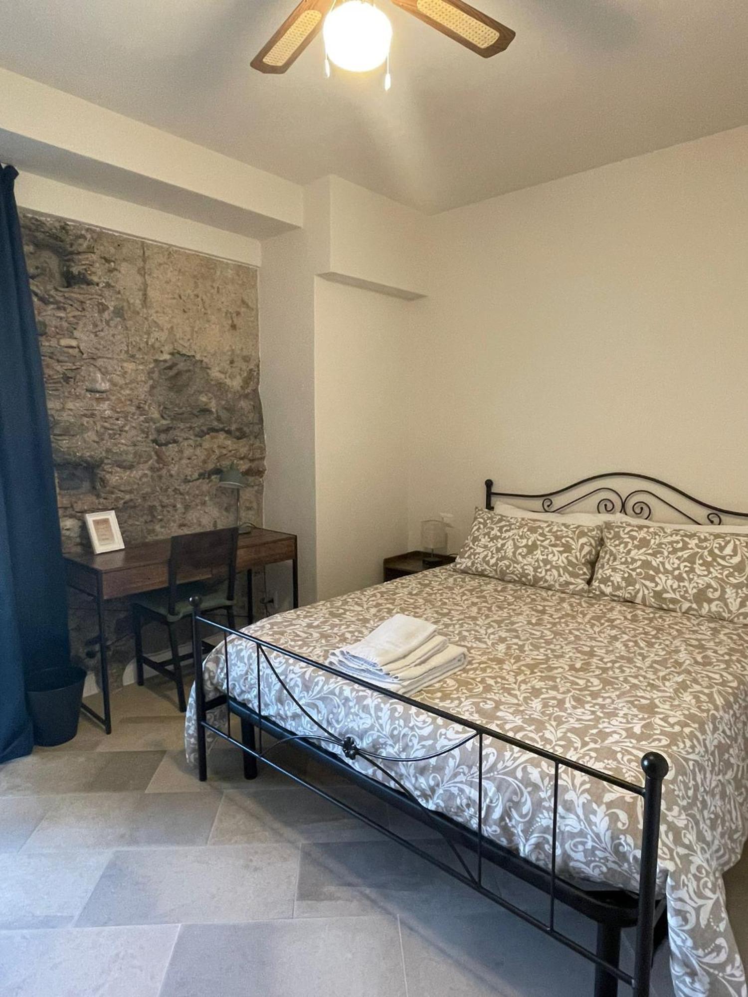 Castello D'Alcontres Guest House 3 Stelle Nizza di Sicilia Exterior photo